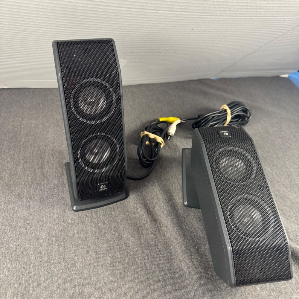 Logitech R644 Multimedia Computer Satellite Speakers Black Wired Pair